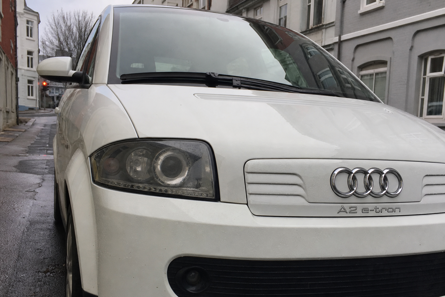 Prissjokk: Audi A2 e-tron koster nesten like mye som en Tesla Model 3