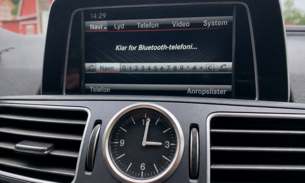 Natt til søndag stilles klokken tilbake én time: Telefonen ordner seg selv, men bilen og ovnen glemmer du lett