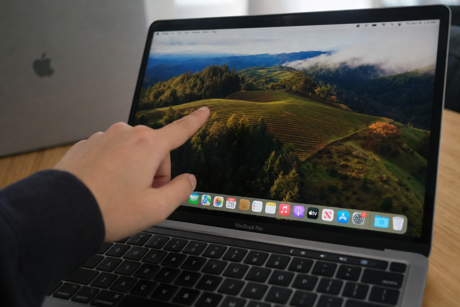 Apple holder to store lanseringer i oktober: Første MacBook Pro med berøringsskjerm ventes 27. oktober