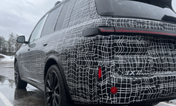 BMW får endelig storfamiliens elbil: iX7 med tre seterader kommer i 2027