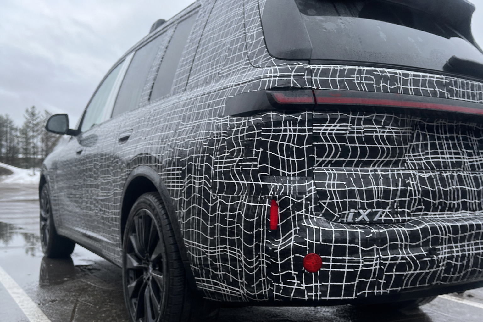 BMW får endelig storfamiliens elbil: iX7 med tre seterader kommer i 2027