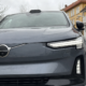 Bestiller du elbil nå? Volvo EX60 tar et år og Tesla Model Y leveres ikke før 2027