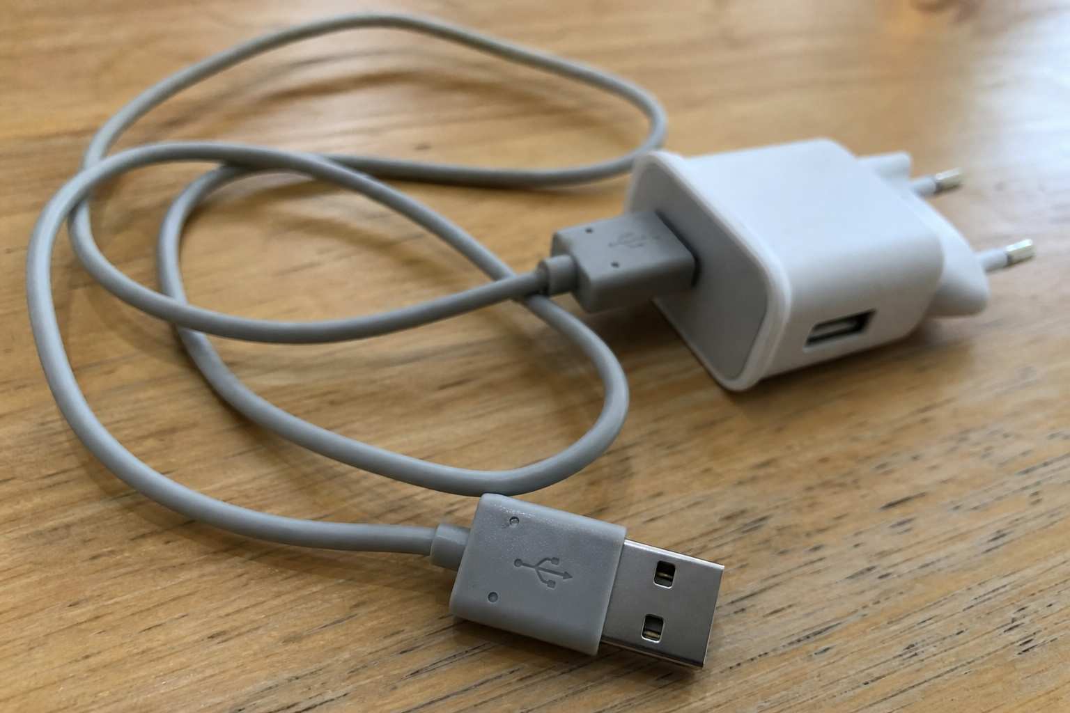 EU testet 173 billige gadgeter fra nettbutikker: Over halvparten hadde ulovlige mengder bly eller ftalater