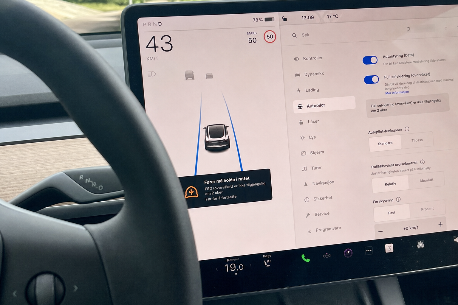 Du har betalt for Teslas selvkjøring: Men bare 9 av 27 EU-land har sagt ja