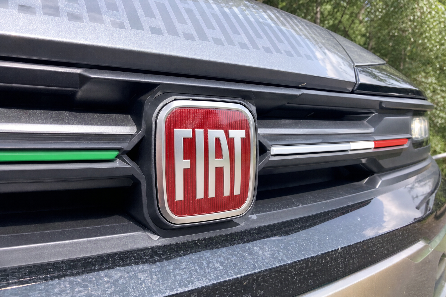 Fra verdens styggeste bil til kultklassiker: Nå vekker Fiat Multipla-arven til live