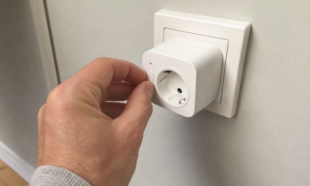 Klokken skrus tilbake 25. oktober: Disse smarthjem-enhetene stiller seg ikke automatisk og kan gi deg feil strømpris