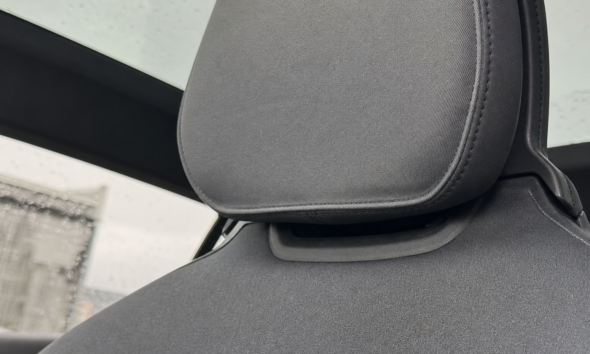 Eier du en Volvo EX30: Nakkestøtten kan løsne, 234.000 biler kalles tilbake globalt