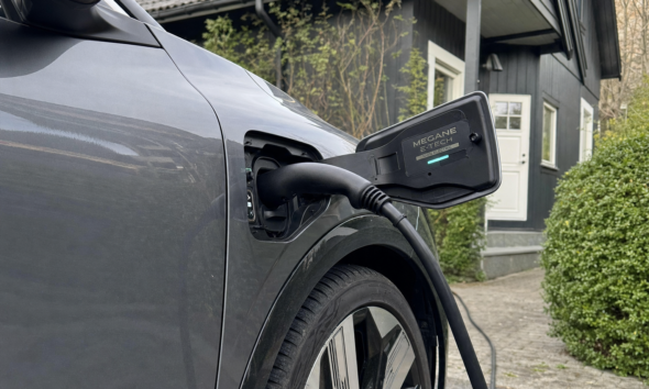 Ny teknologi klar: Elbilen din sender strøm tilbake til nettet og kutter regningen