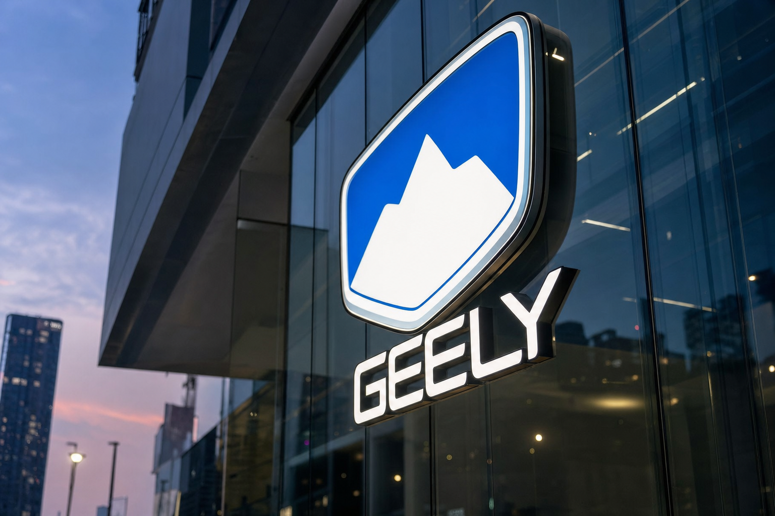 Kinas mestselgende elbil er landet i Europa: Geely E2 koster 219.000 kroner