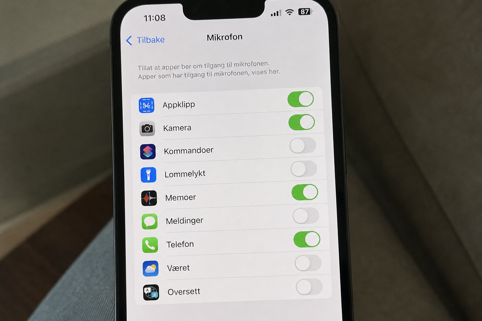 Mobilen lytter ikke på deg i hemmelighet: Men denne listen bør du likevel sjekke