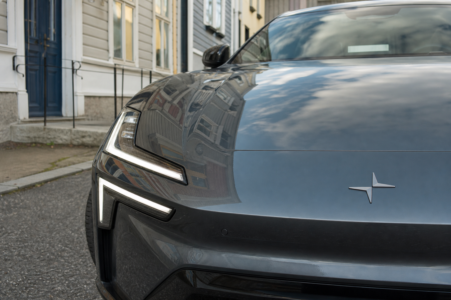 Polestar 5 ruller inn hos norske kunder: 748 hk og 678 km rekkevidde fra 1,3 millioner